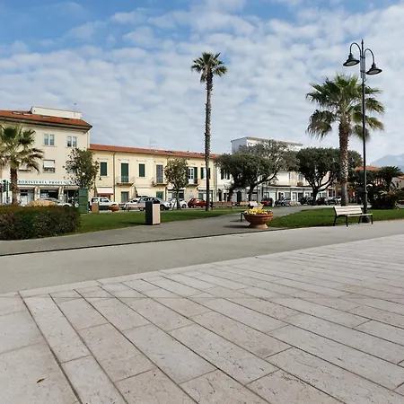 Carducci 213 Apartament Marina di Pietrasanta