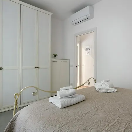 Carducci 213 Apartament
